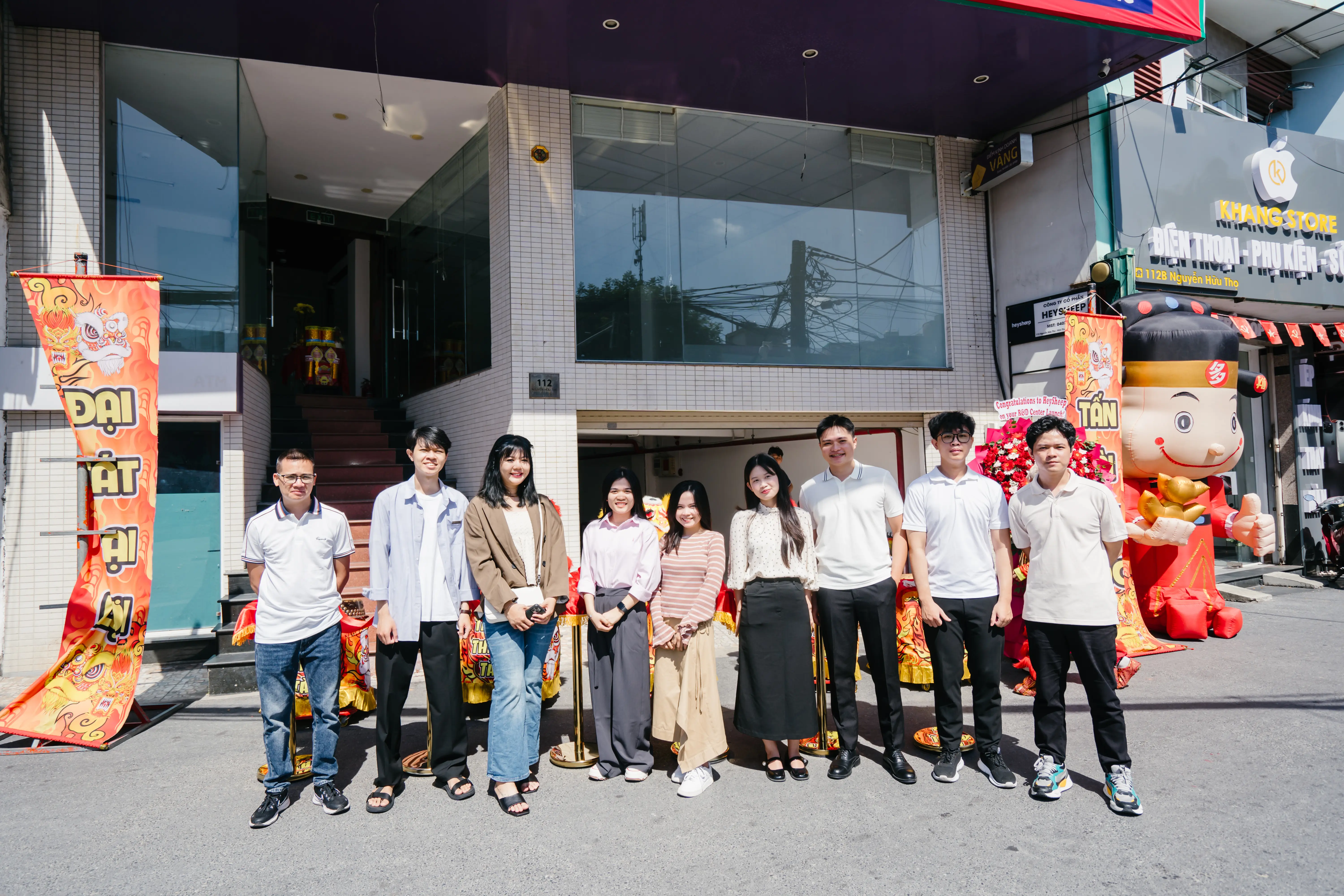 HeySheepers collaborating in the office